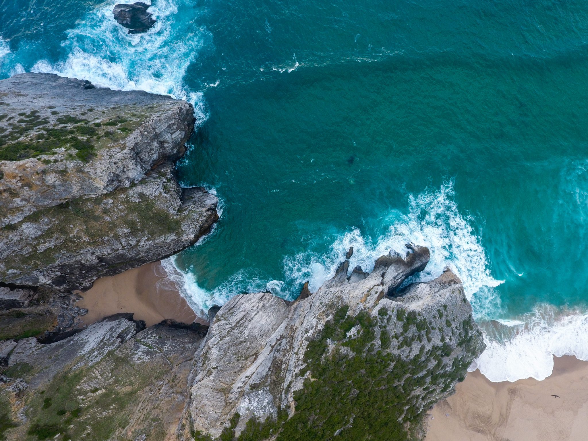 Read more about the article Aerial Aesthetics – Why You Should Stay Here if You Love Coastal Walks and Breathtaking Views