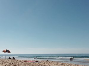 Read more about the article A Day at the Lodge: Surf Holiday