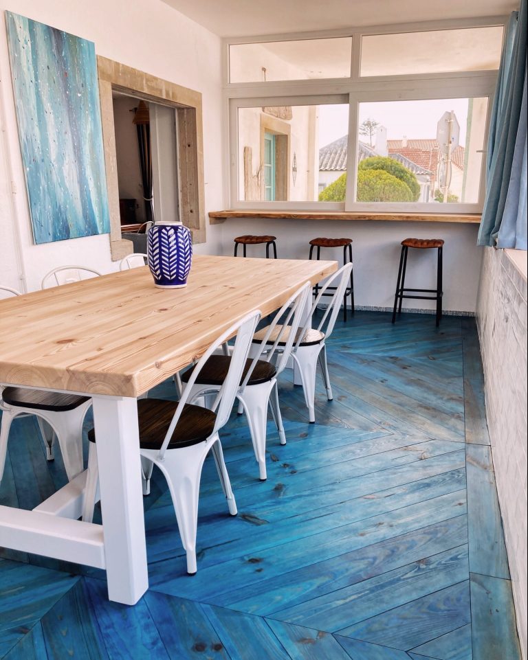 surfiberia breakfast room